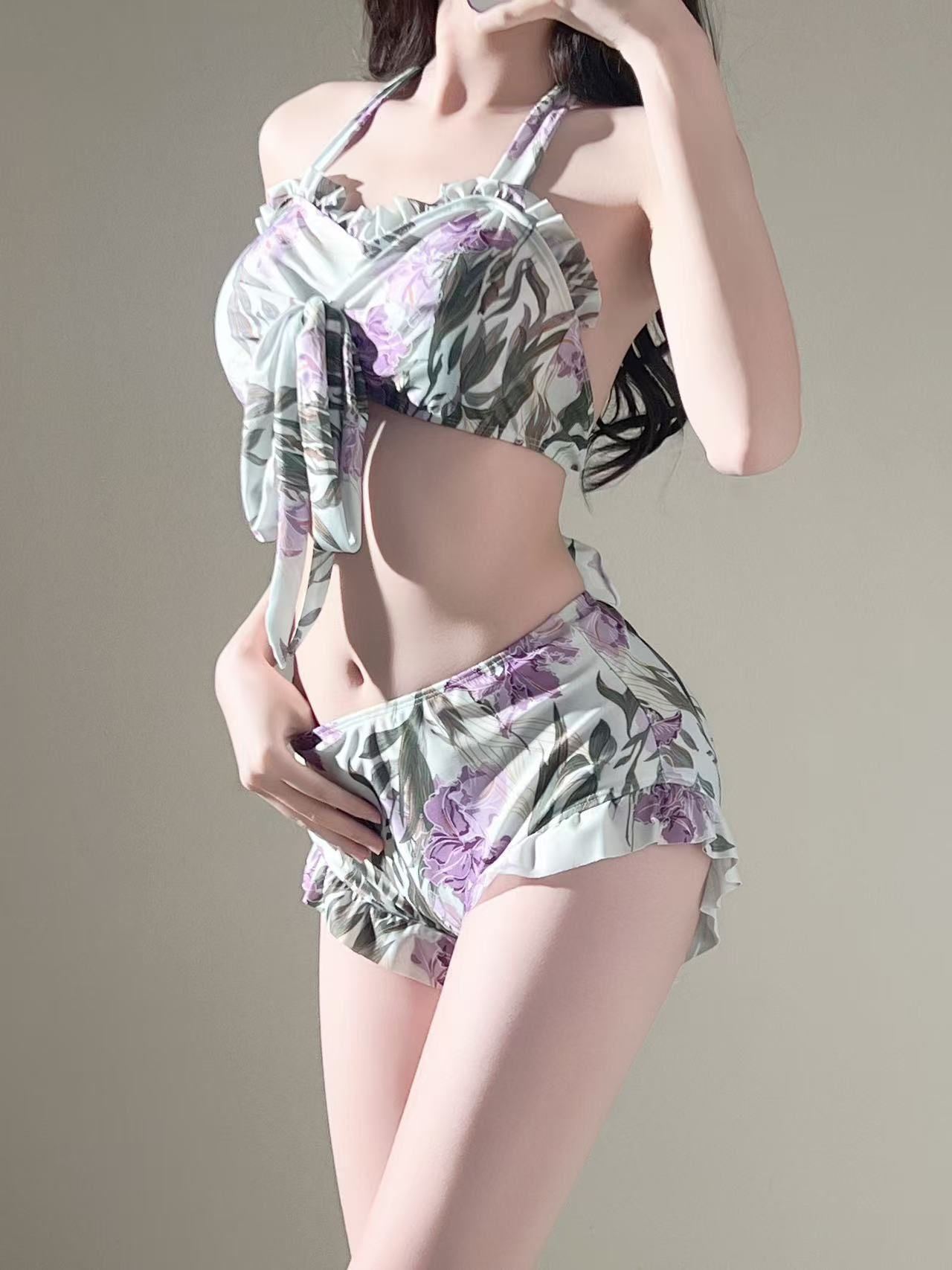 2025 New Bikini Split Sexy Hot Spring Internet Popular Vacation Swimwear Women's High-end Swimwear