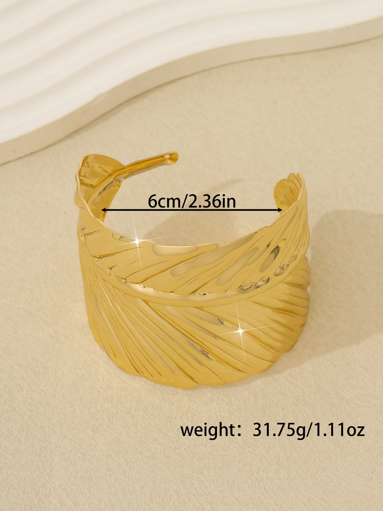 Wholesale One Piece of Fashionable and Simple Metal Leaf Open Bracelet Suitable for Women's Daily Wear