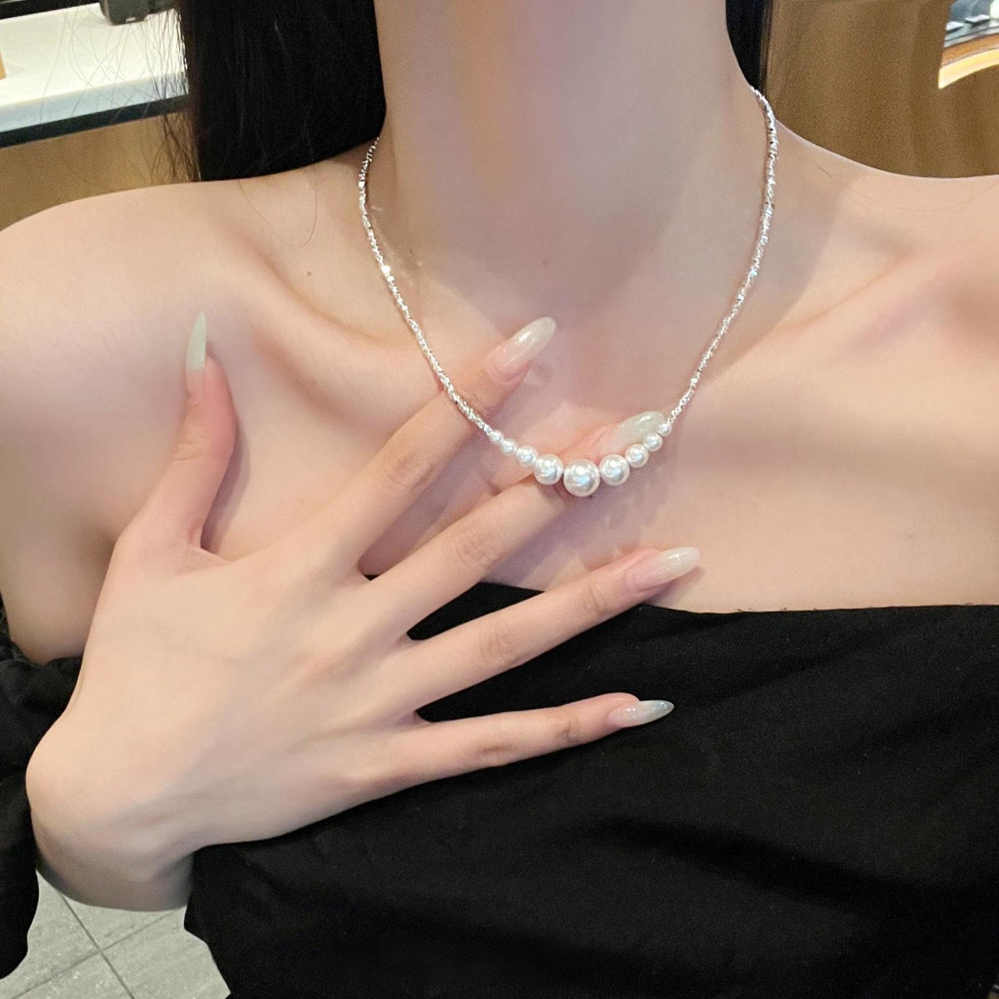 Broken Silver Pearl Necklace Women's Popular Accessible Luxury Niche Versatile Jewelry Design Clavicle Chain High-End Neck Necklace Accessories