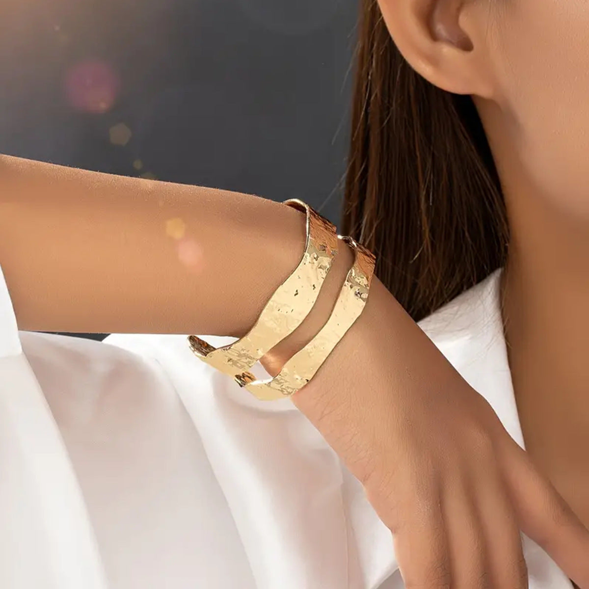 European and American Style Double-Layer Open Bracelet for Women with Hammered Design, Minimalist Style, Metallic Texture, Adjustable Bracelet and Ring