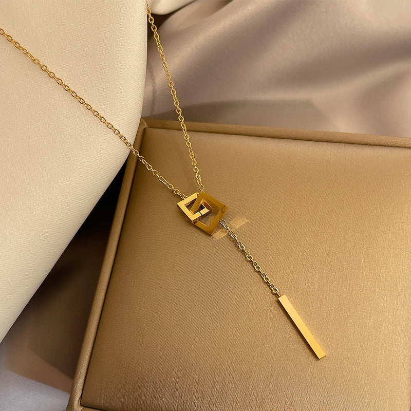 Double-Layer Necklace 2024 New Women's Sweater Chain Accessible Luxury Niche Design High-End Non-Fading Clavicle Chain Accessories