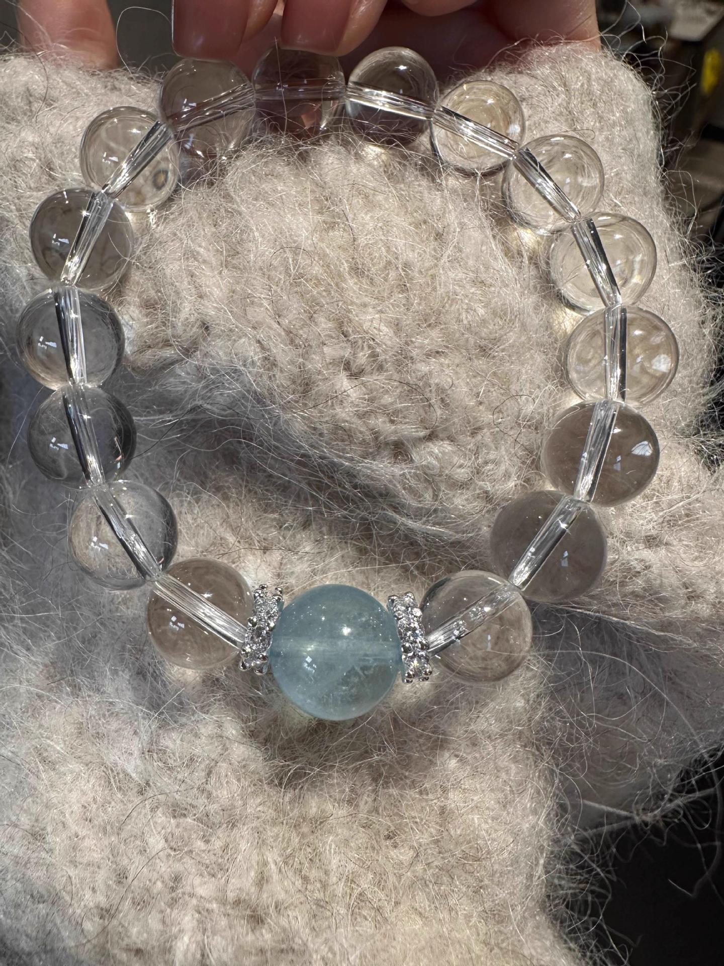 Natural Aquamarine White Crystal Bracelet for Women, New Hot Style, Light Luxury, Niche and High-End, Valentine's Day Gift for Girlfriend