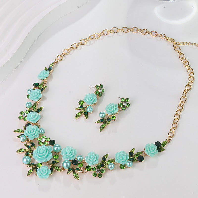 New Cross-border Exaggerated Retro Necklace suit Women Luxury Crystal Banquet Dress Accessories Collarbone Chain Factory Direct Sale