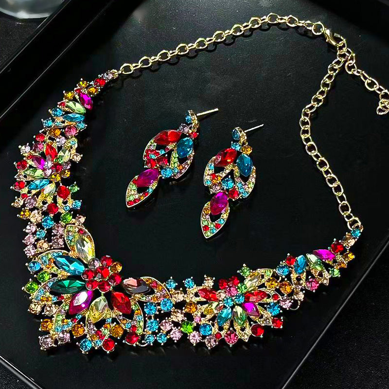 New Cross-border Exaggerated Retro Necklace suit Women Luxury Crystal Banquet Dress Accessories Collarbone Chain Factory Direct Sale