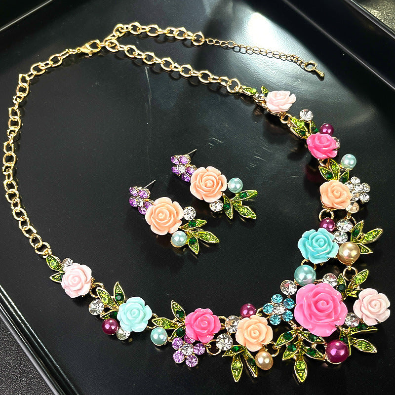 New Cross-border Exaggerated Retro Necklace suit Women Luxury Crystal Banquet Dress Accessories Collarbone Chain Factory Direct Sale