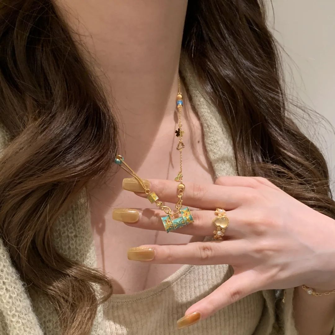 New Boutique Light Luxury High-grade Brushed Inlaid Zircon Enamel Longlife Lock Necklace Female Niche All-match Clavicle Chain