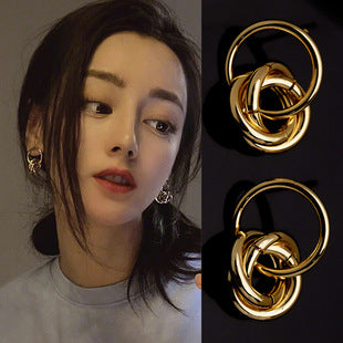 Dumb Golden Earrings Light Luxury High-end Atmospheric 2025 New Explosive Earrings Design Niche Unique Earrings for Women