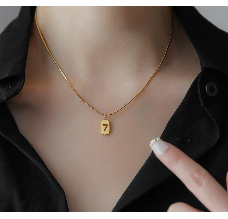 Double-Layer Necklace 2024 New Women's Sweater Chain Accessible Luxury Niche Design High-End Non-Fading Clavicle Chain Accessories