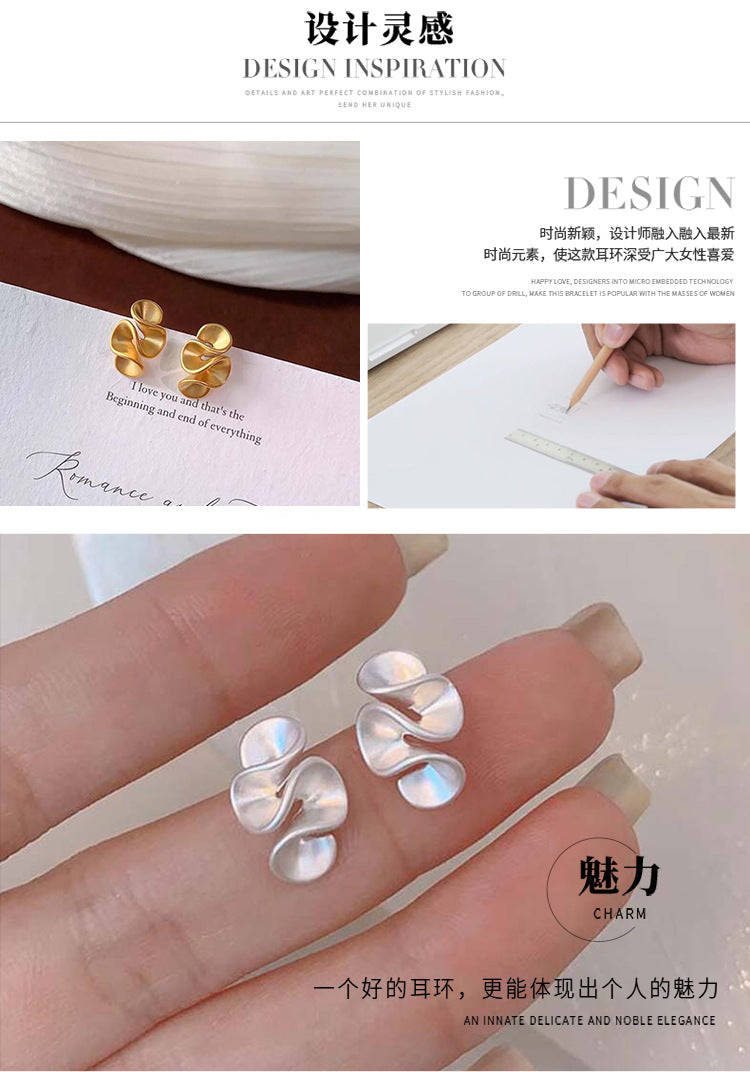 Dumb Golden Earrings Light Luxury High-end Atmospheric 2025 New Explosive Earrings Design Niche Unique Earrings for Women