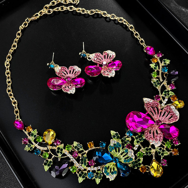 New Cross-border Exaggerated Retro Necklace suit Women Luxury Crystal Banquet Dress Accessories Collarbone Chain Factory Direct Sale