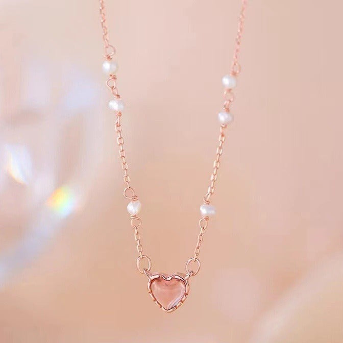 Pearl Love Necklace Women's Casual Niche Design Light Luxury High-end Clavicle Chain Gentle Necklace Accessories