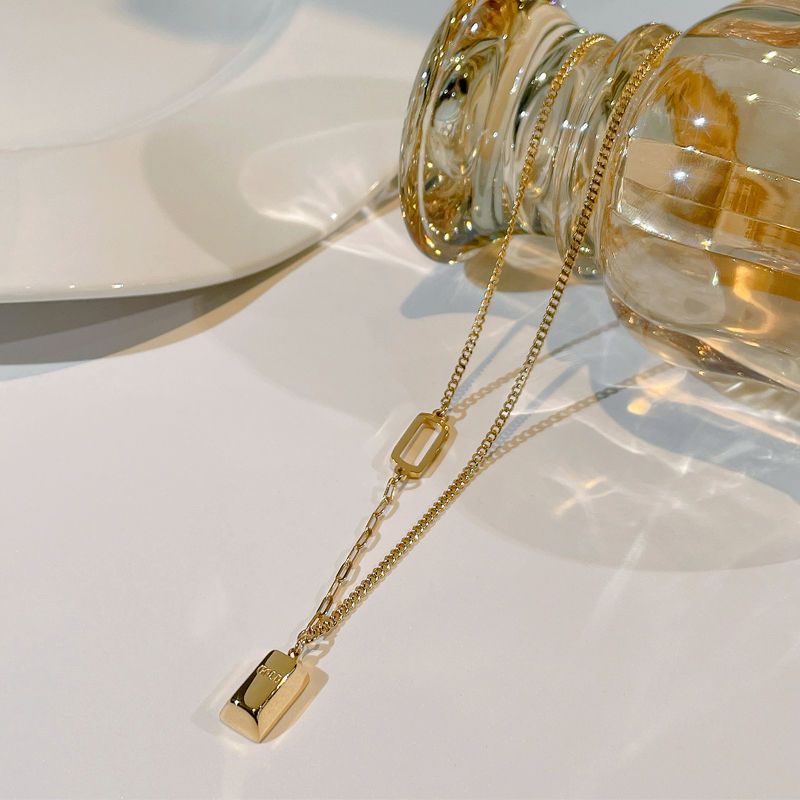 Double-Layer Necklace 2024 New Women's Sweater Chain Accessible Luxury Niche Design High-End Non-Fading Clavicle Chain Accessories