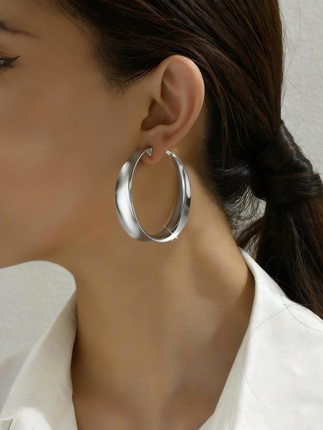European and American simple personality exaggerated smooth earring temperament metal geometric fashion earrings high-end luxury earrings