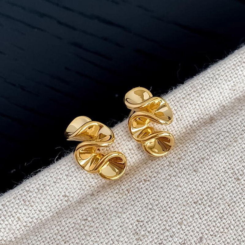 Dumb Golden Earrings Light Luxury High-end Atmospheric 2025 New Explosive Earrings Design Niche Unique Earrings for Women
