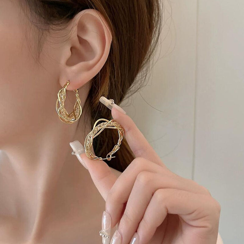 European and American New Full Diamond Circle Earrings Niche Light Luxury Design Sense Earrings Female Temperament Exaggerated Circle Fashion Earrings