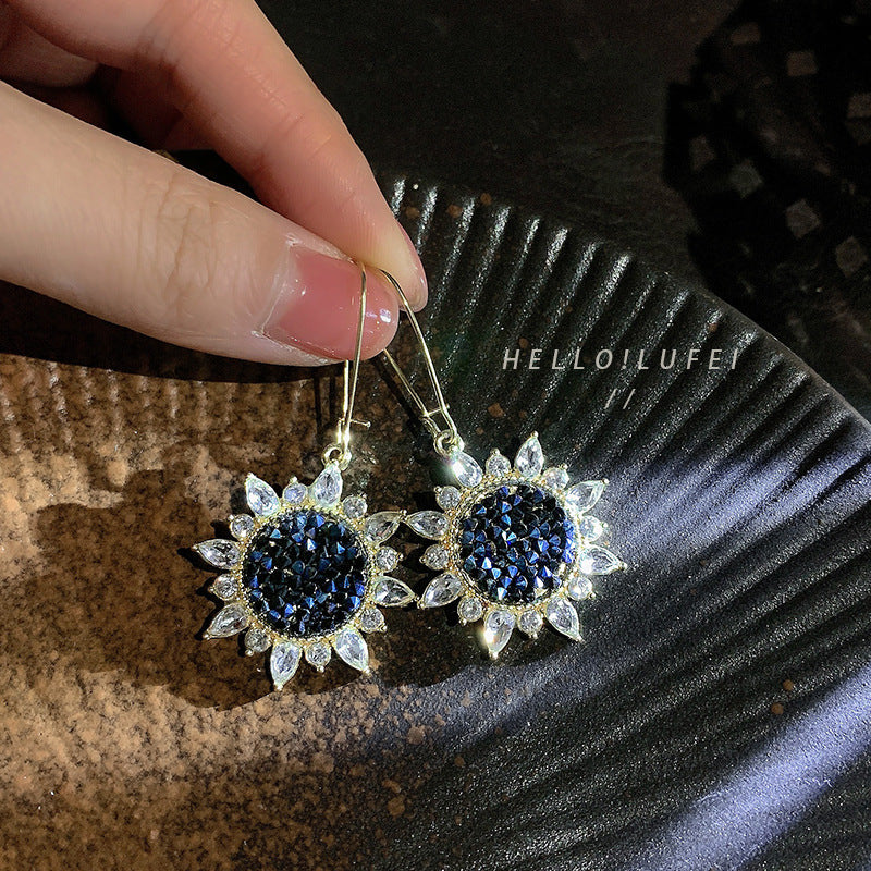 Autumn and Winter Earrings Korean Style Zircon Full Diamond Sunflower Hoop Earrings Design Trendy Internet Celebrity Earrings for Women Sparkling Diamond Circle
