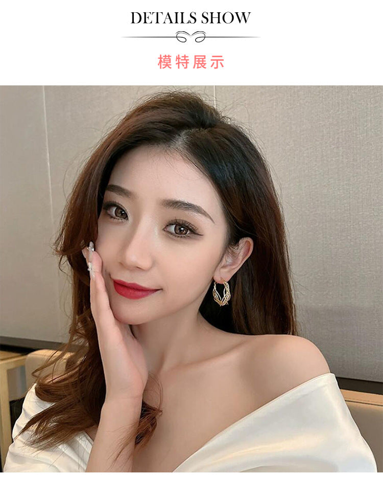 European and American New Full Diamond Circle Earrings Niche Light Luxury Design Sense Earrings Female Temperament Exaggerated Circle Fashion Earrings
