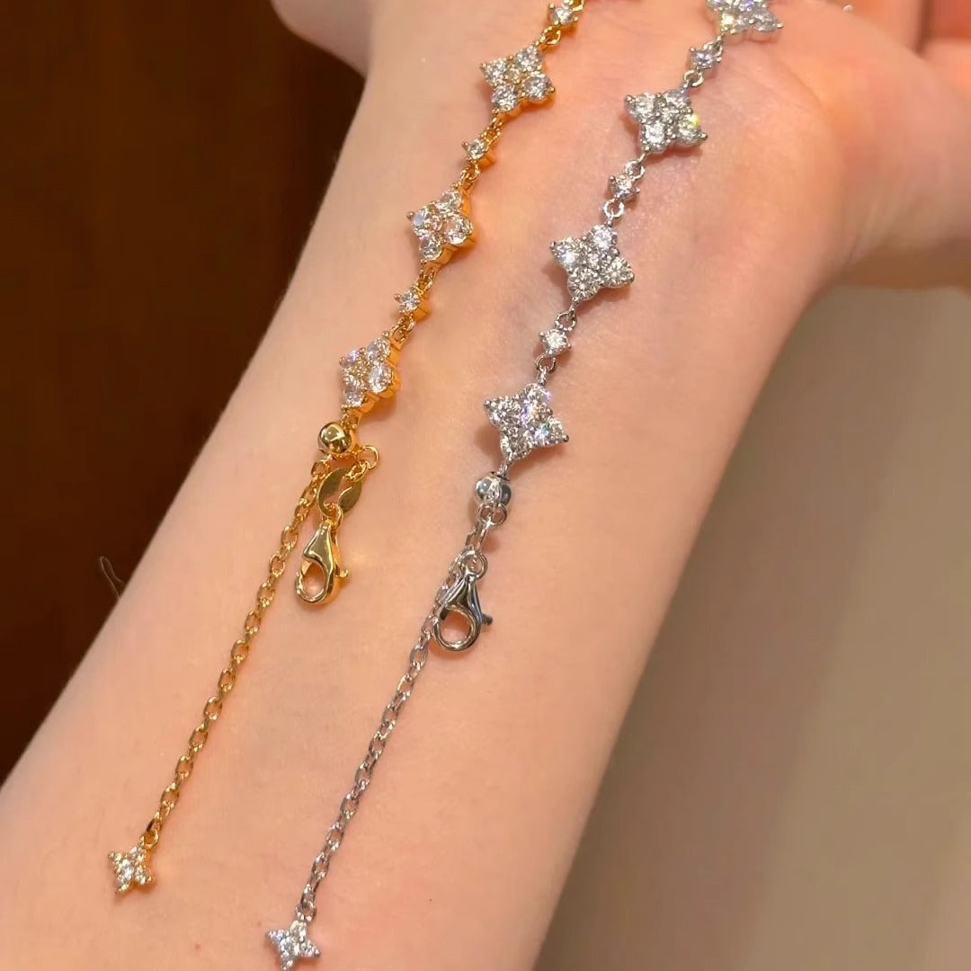 Broken Diamond Four-Leaf Clover Bracelet for Women, Light Luxury and Exquisite Jewelry, Super Flash Zircon Flower Bracelet, Versatile Design Accessories