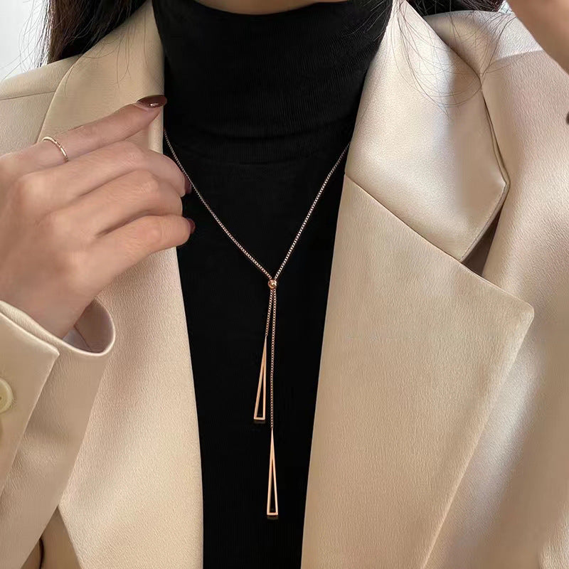 Double-Layer Necklace 2024 New Women's Sweater Chain Accessible Luxury Niche Design High-End Non-Fading Clavicle Chain Accessories