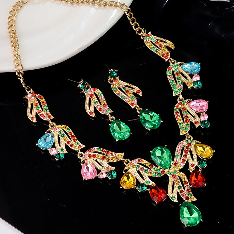 New Cross-border Exaggerated Retro Necklace suit Women Luxury Crystal Banquet Dress Accessories Collarbone Chain Factory Direct Sale