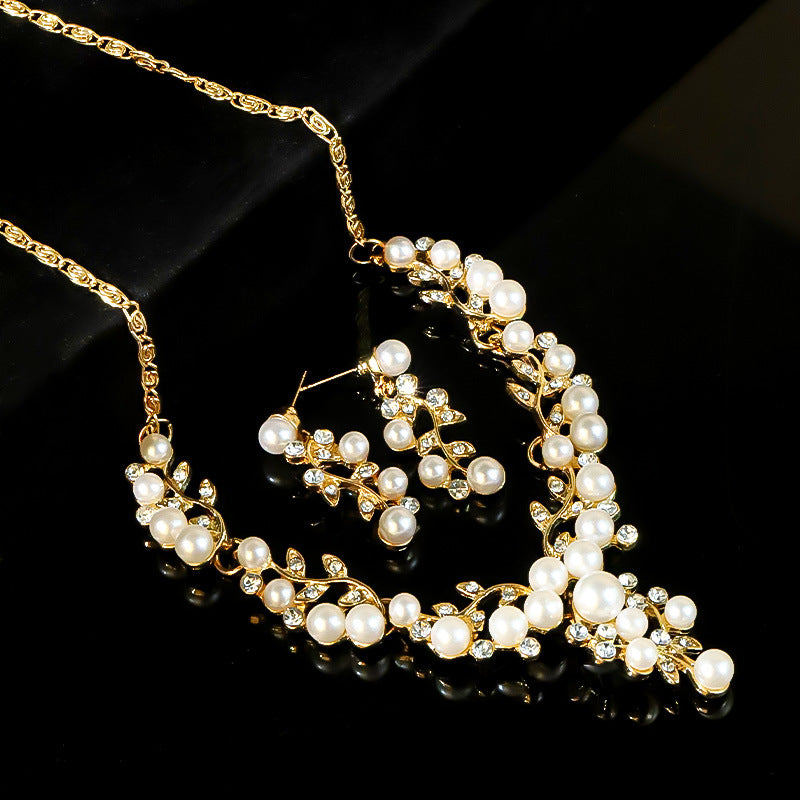 New Cross-border Exaggerated Retro Necklace suit Women Luxury Crystal Banquet Dress Accessories Collarbone Chain Factory Direct Sale