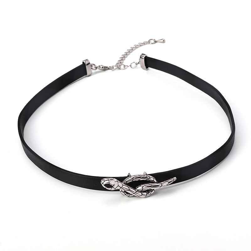 European and American Retro Exaggerated Stylish Snake Bone Snake-Shaped Necklace Accessible Luxury Elegant High-End Celebrity Catwalk Clavicle Chain Necklace