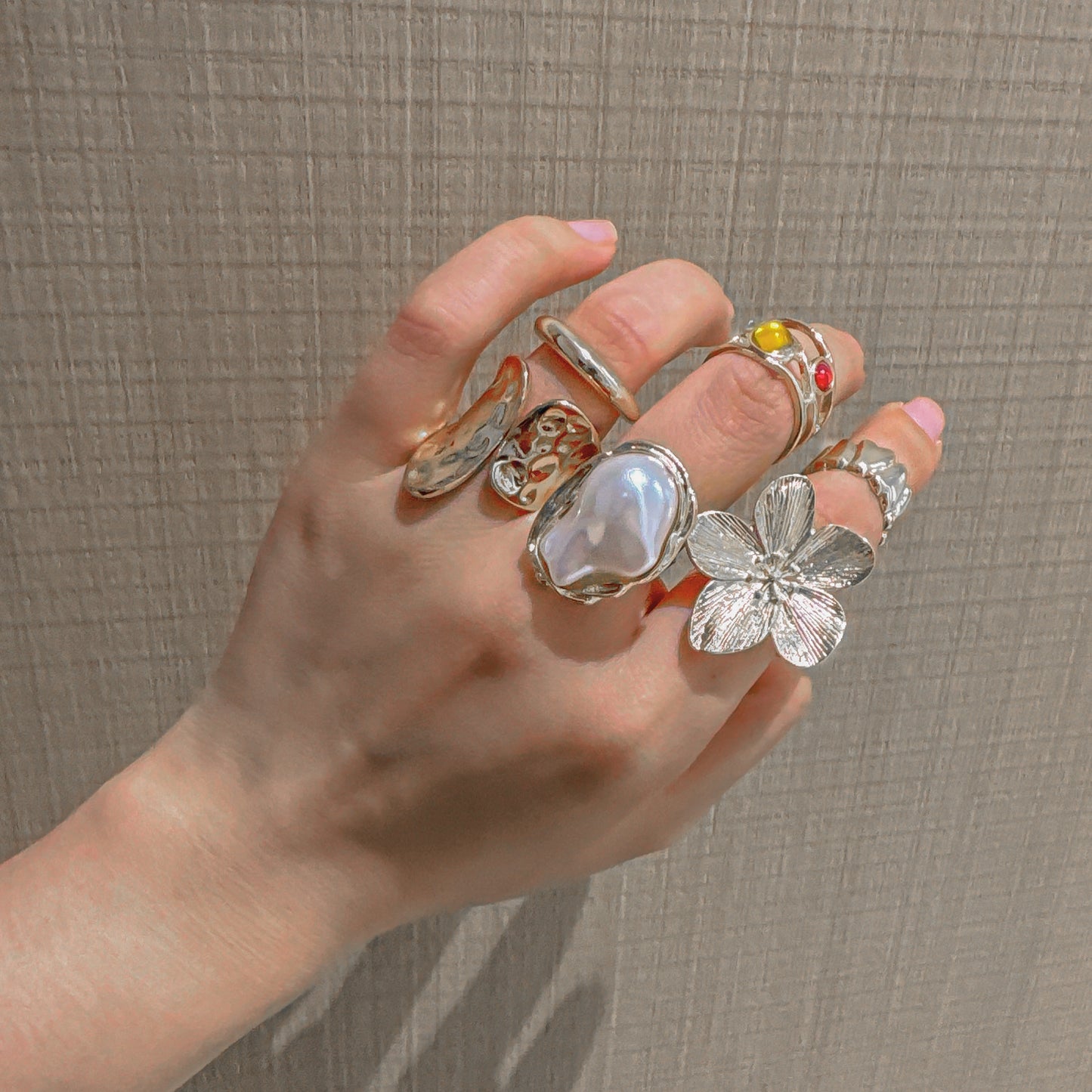 European and American Baroque-Style Faux Pearl Ring Set for Women, Niche Exaggerated Open Rings, Vintage Floral Rings