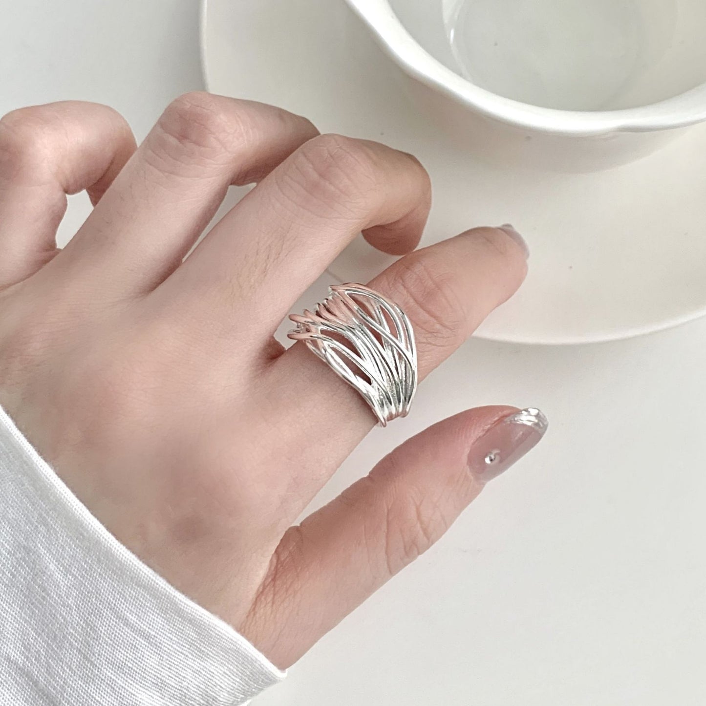 Minimalist Multi-Layered Line Cross Ring for Women, Simple and Unique Geometric Open Ring, Trendy Index Finger Ring
