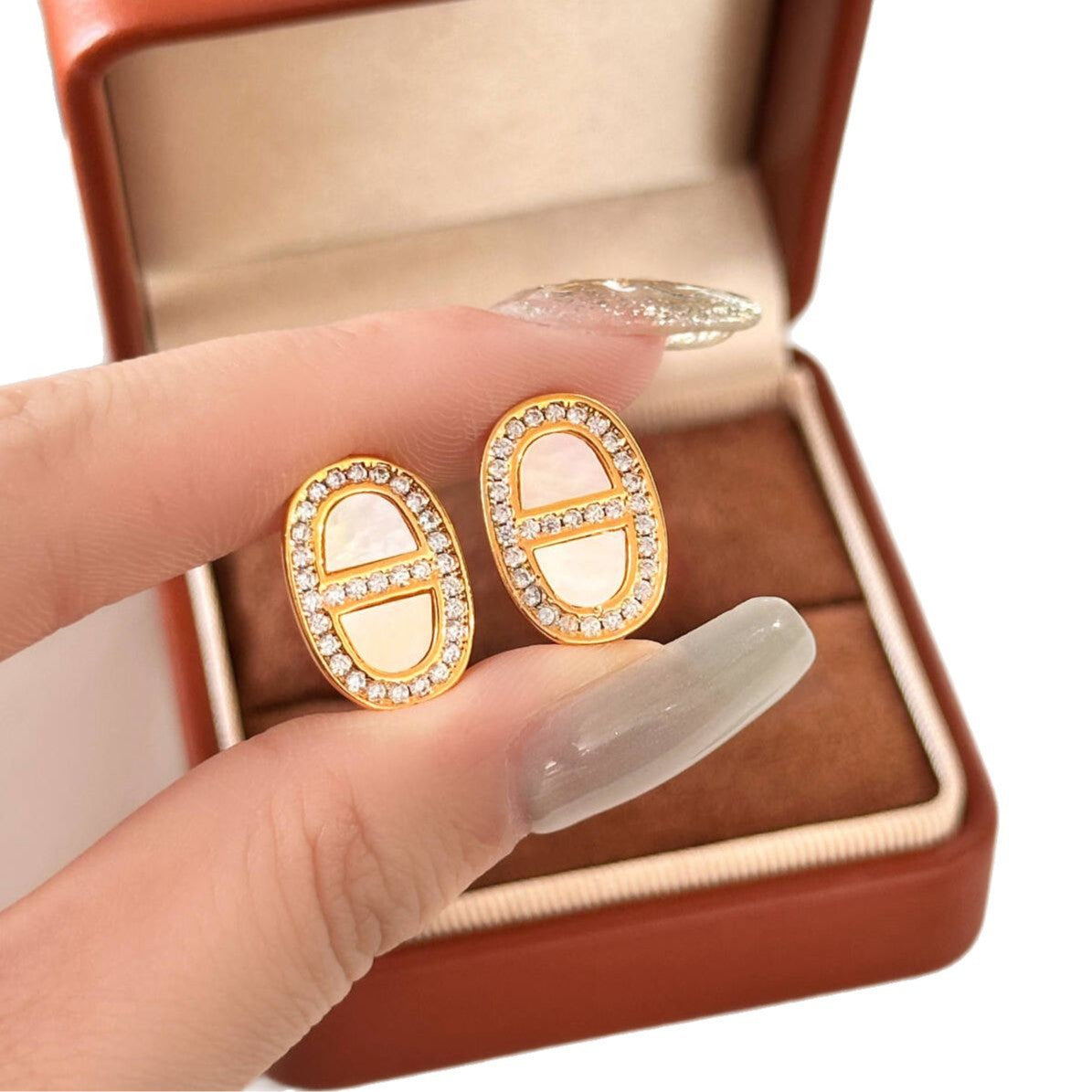 Real Gold Electroplating Niche Design High-End Micro-Encrusted Pig Nose Earrings for Women S925 Sterling Silver Needle Simple Accessible Luxury Earrings