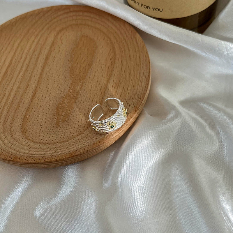 Cloth Style Retro Green Sparkling Diamond Starburst Ring Women's Ring Niche Design 2024 New Trendy Korean Accessible Luxury