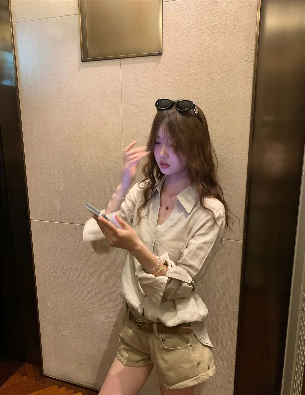 Women Old Money Linen Shirt Lapel V Neck Roll Tab Sleeve Loose Oversized Sun Protection Casual Blouse Summer Tops