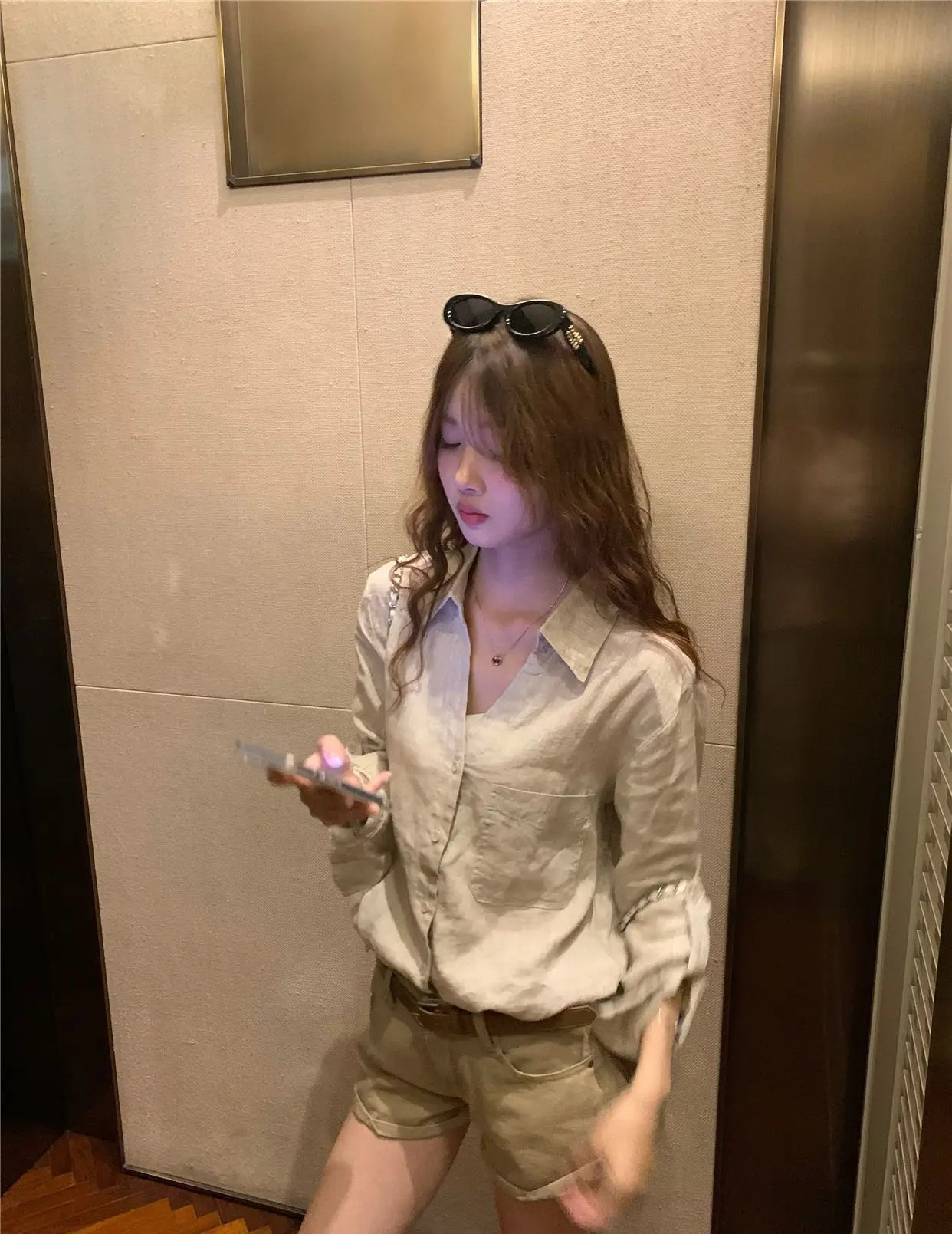 Women Old Money Linen Shirt Lapel V Neck Roll Tab Sleeve Loose Oversized Sun Protection Casual Blouse Summer Tops