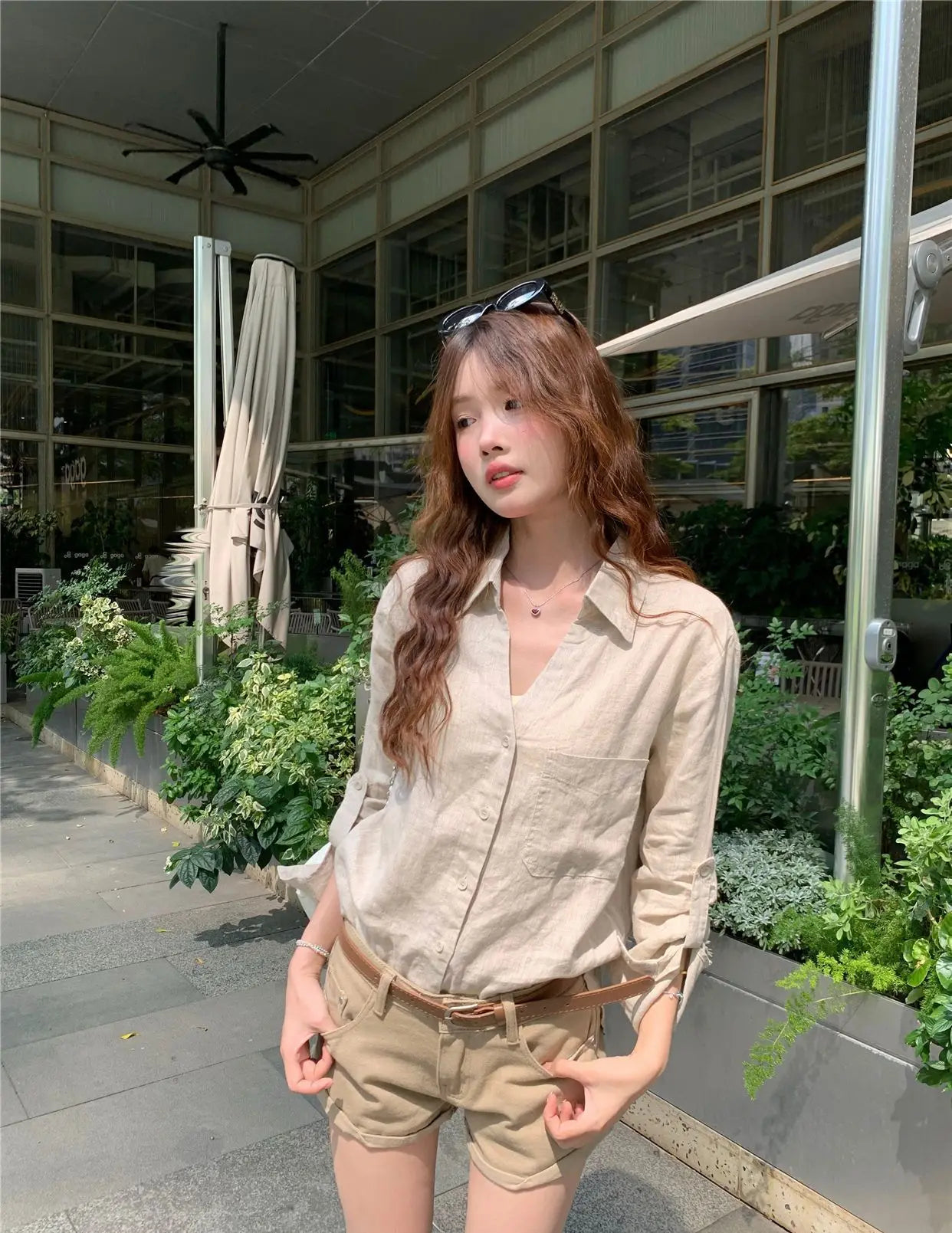 Women Old Money Linen Shirt Lapel V Neck Roll Tab Sleeve Loose Oversized Sun Protection Casual Blouse Summer Tops