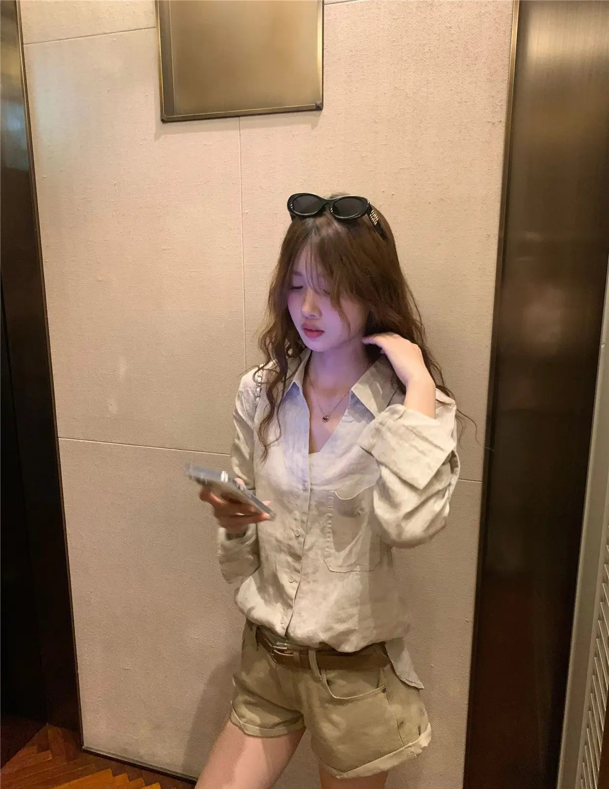Women Old Money Linen Shirt Lapel V Neck Roll Tab Sleeve Loose Oversized Sun Protection Casual Blouse Summer Tops